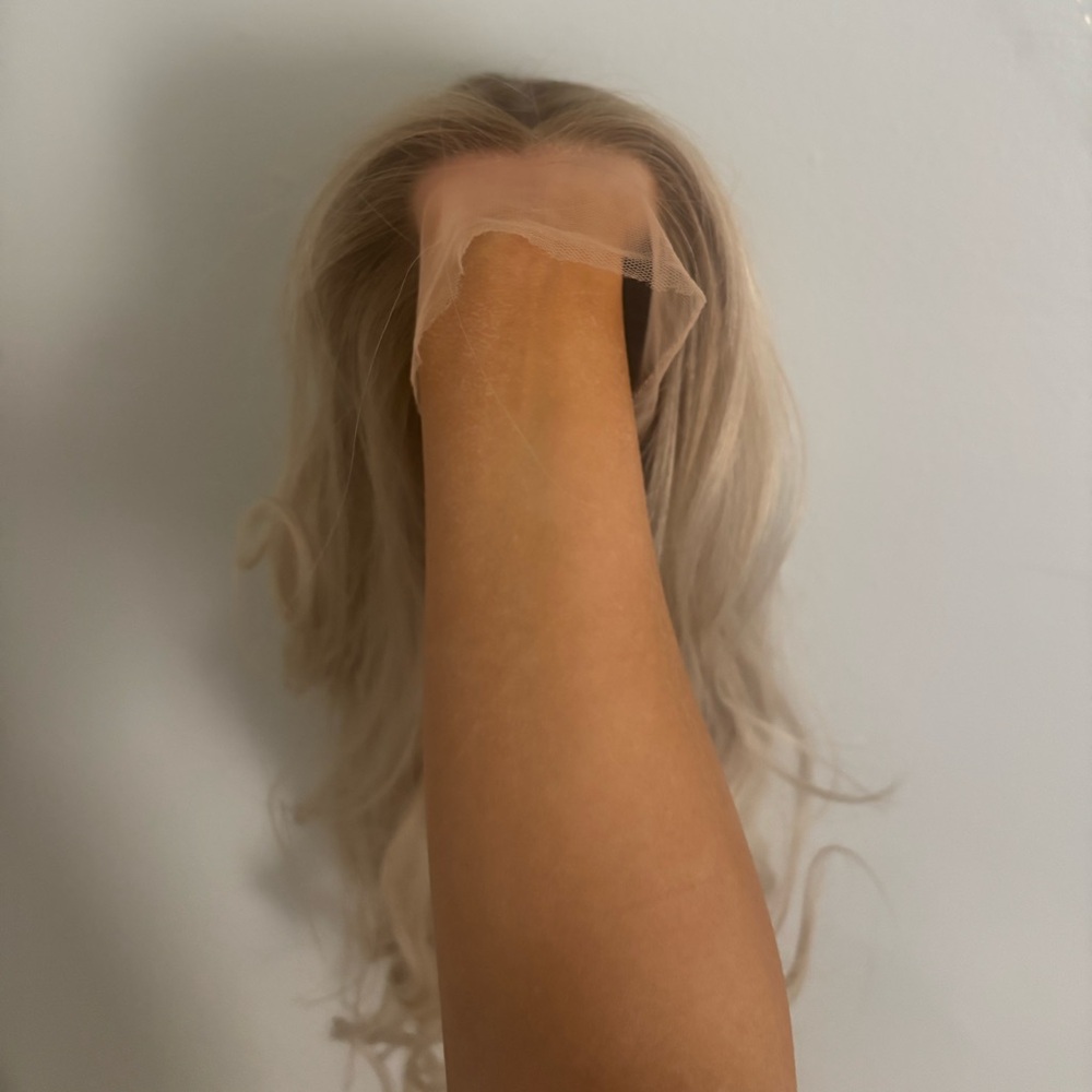 Blonde Nuola Wig 28 inches